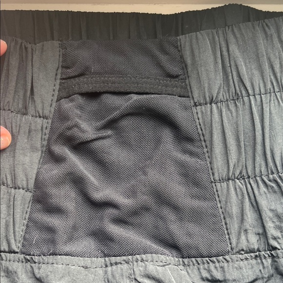 Free People Movement Black The Way Home Short SZ small Activewear Run Train Gym - Picture 9 of 10